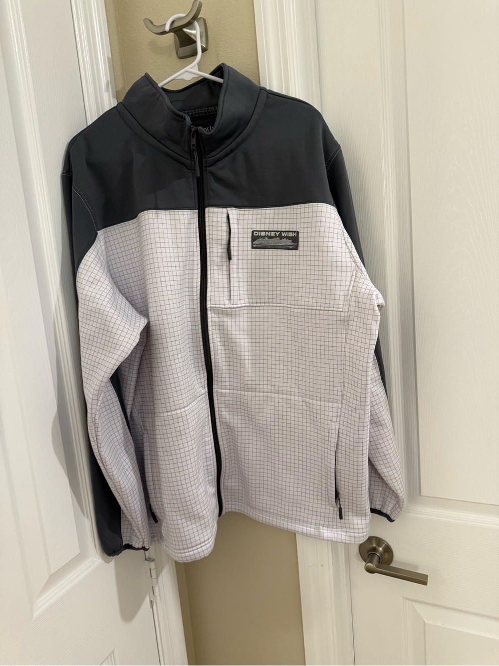 Disney Men's Light Gray & Dark Gray Grid Zip Jacket